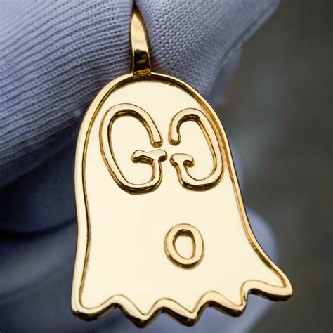 gucci ghost necklace gold